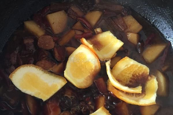 香辣红烧肉炖土豆的做法图解5