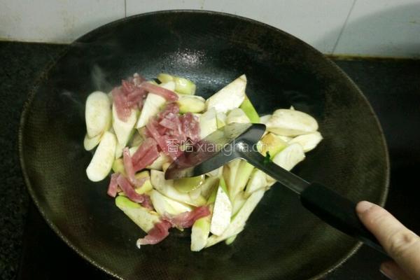 茭白炒肉丝的做法图解4
