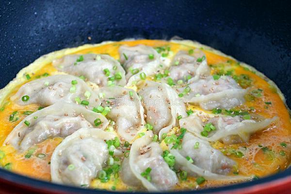 抱蛋煎饺的做法图解8