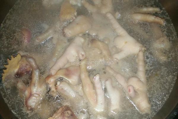卤汁鸡爪、头、翅的做法图解3