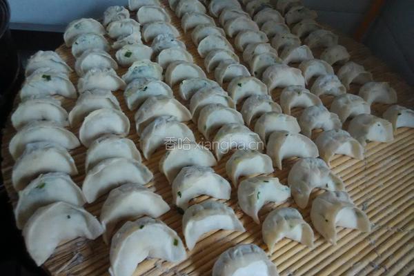 韭菜鸡蛋馅饺子的做法图解10