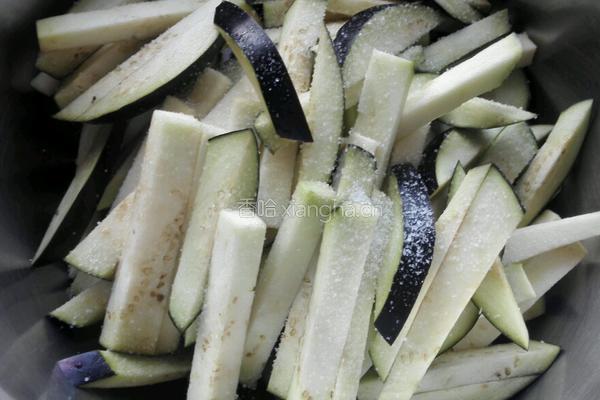 肉沫茄子煲的做法图解1