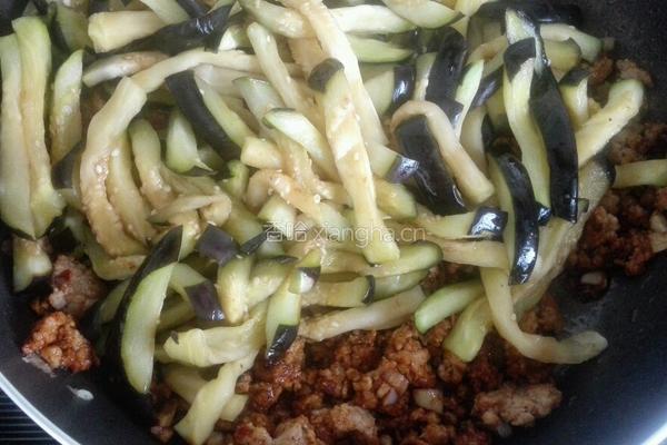 肉沫茄子煲的做法图解6