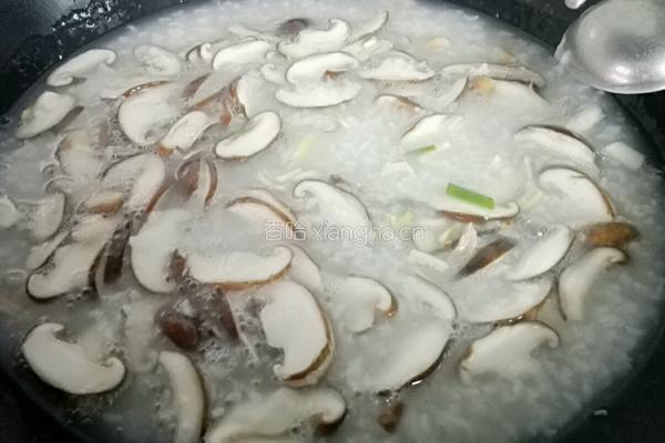 香菇瘦肉粥的做法图解4
