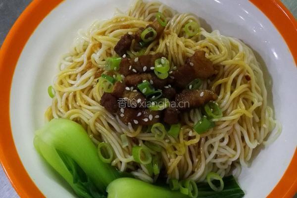 葱香肉拌面