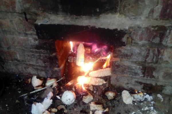 大铁锅贴饽饽熬鱼?的做法图解8