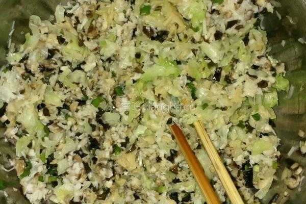 菌菇水饺的做法图解3