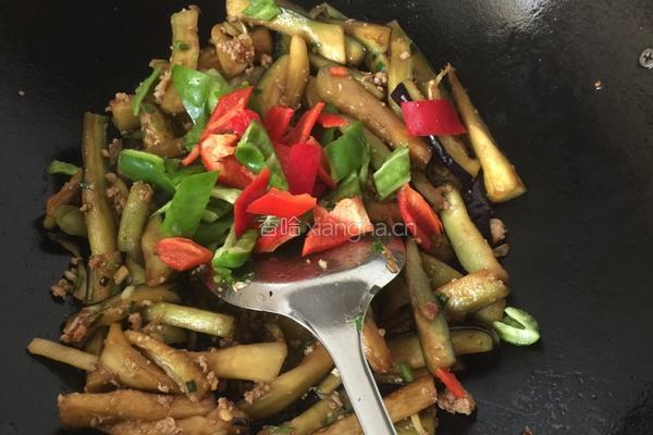 肉末茄条的做法图解13