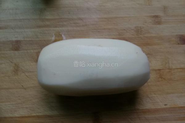 凉拌酸辣藕片的做法图解1