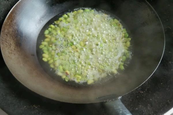 菜黄豆炒肉末的做法图解3
