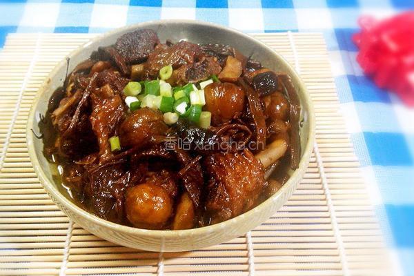 板栗茶树菇煲鸭的做法图解9