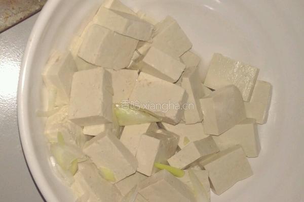 家常油菜烧豆腐的做法图解1