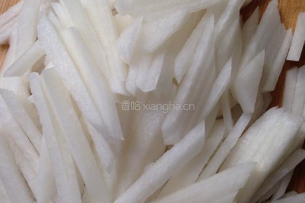 虾米萝卜汤的做法图解2