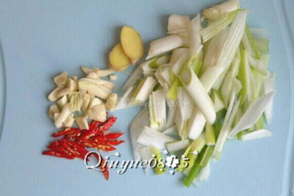 葱爆羊肉的做法图解2