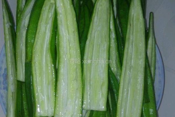 秋葵炒牛肉丸的做法图解3