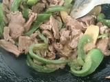 青椒炒牛肉的做法[图]