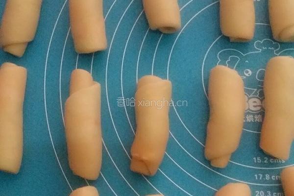 豆沙蛋黄酥的做法图解7