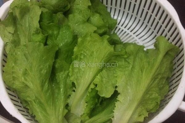 蒜香生菜的做法图解1