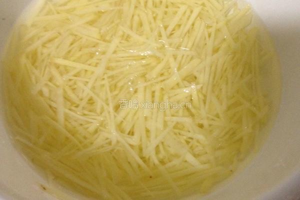 醋熘土豆丝的做法图解2