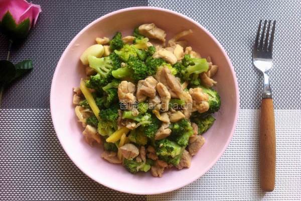 鸡腿肉炒西兰花的做法图解8