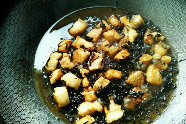 梅干菜烧肉的做法图解14