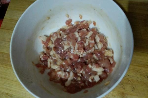 榨菜肉末蒸豆腐的做法图解1