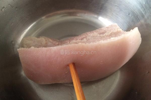 简易版回锅肉的做法图解1