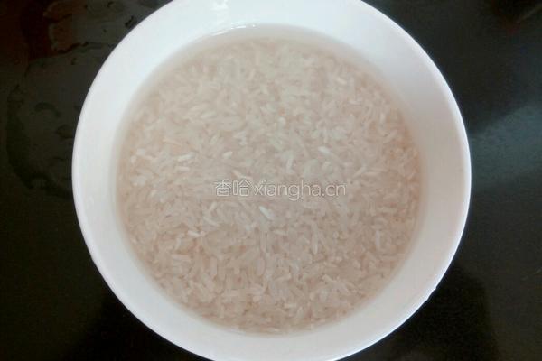 鸡丝皮蛋粥的做法图解2
