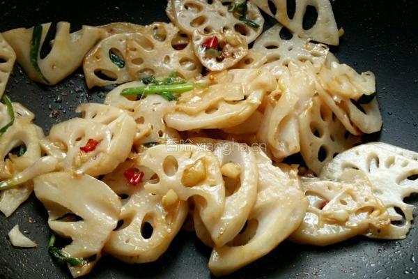 干煸莲藕的做法图解5