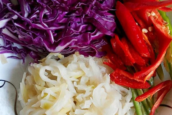 榨菜牛肉丝的做法图解3