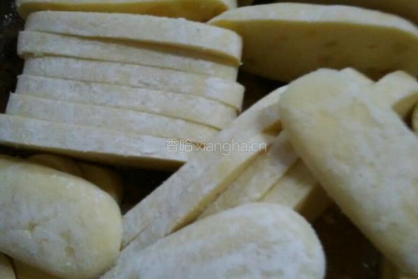 拨丝土豆果的做法图解1
