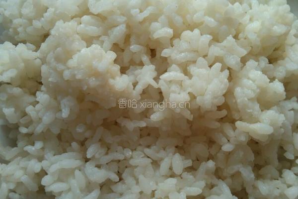 黄金炒饭的做法图解1