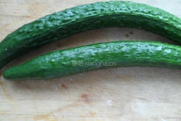 黄瓜卷的做法图解1