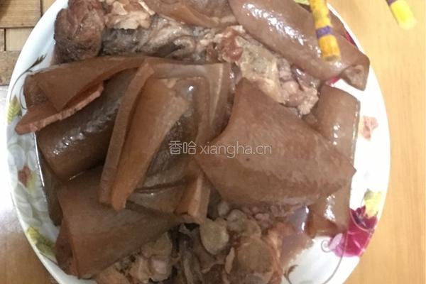 何首乌、黑豆炖猪脚的做法图解15