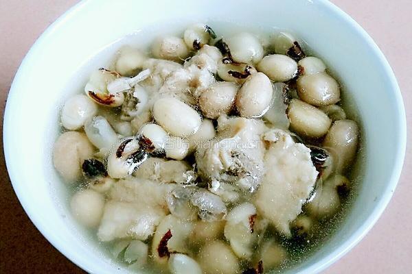 花生白豆排骨汤的做法图解8