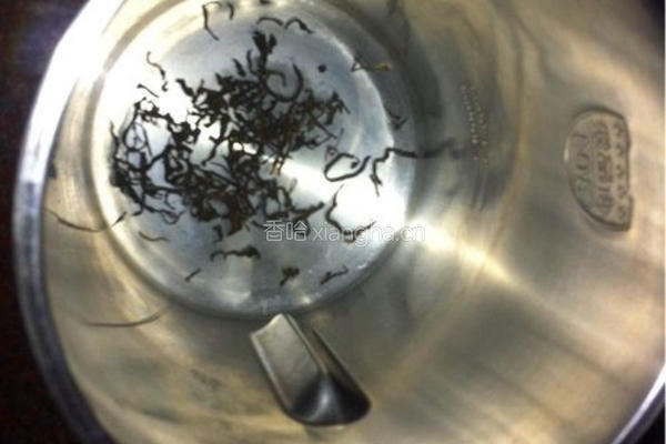 原味奶茶(豆浆机版)的做法图解1