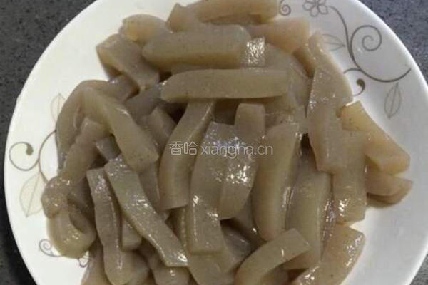 剁椒蘑芋豆腐的做法图解2
