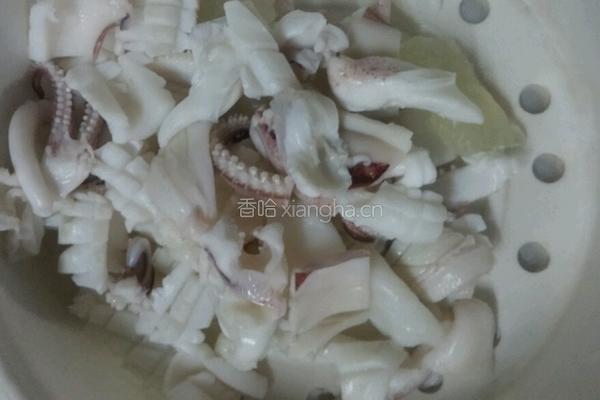 爆炒鱿鱼的做法图解1