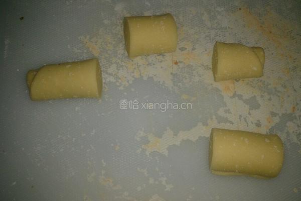Egg Talk （橄榄球酥皮面包）的做法图解5