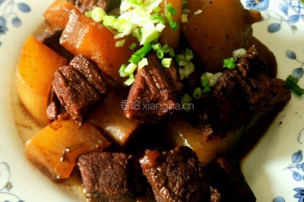红烧白萝卜牛肉块