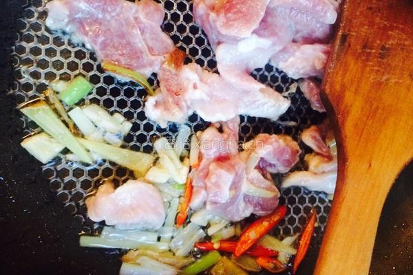 莴苣炒肉片的做法图解4