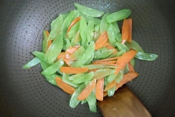 莴笋炒肉的做法图解5