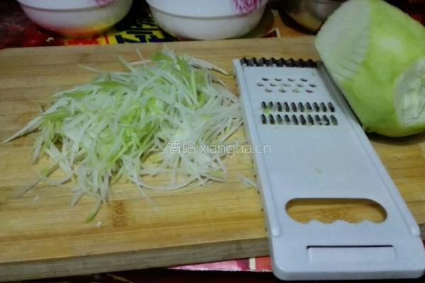 白萝卜炒肉丝的做法图解1