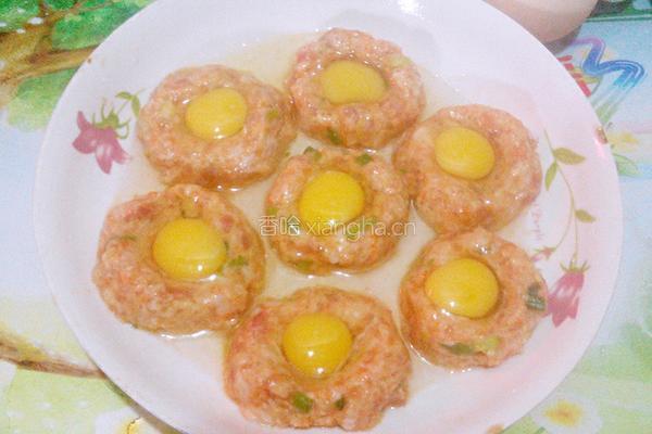 肉饼蒸鹌鹑蛋的做法图解3