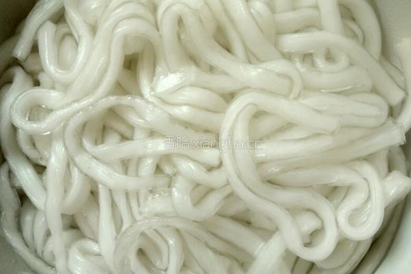 黄心菜炒土豆粉的做法图解4
