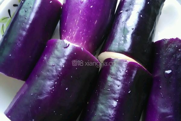 蒜蓉茄子的做法图解1