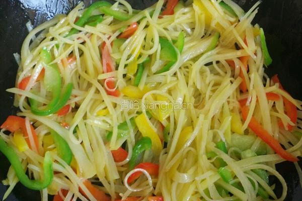 三椒土豆丝的做法图解4