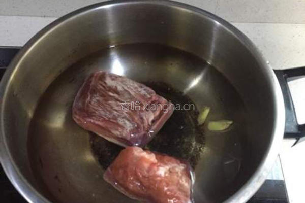 番茄炖牛肉的做法图解2