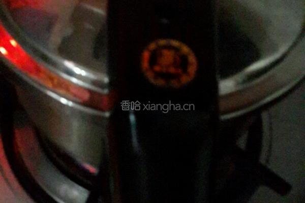莲藕骨头汤的做法图解5
