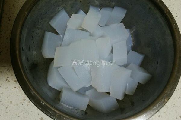 酸辣凉粉的做法图解1